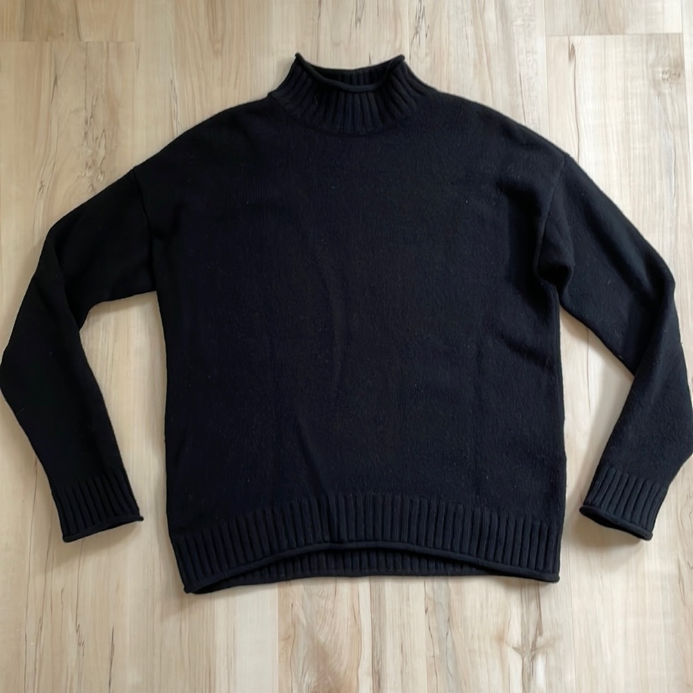 Levi’s 100% Extra Fine Merino Wool Sweater Turtleneck Mockneck Black Size M